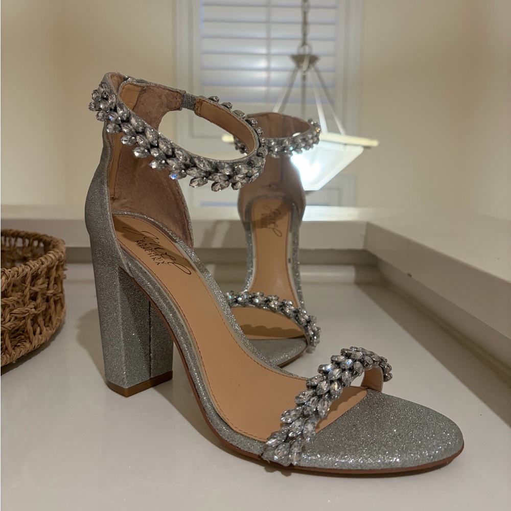 Badgley Mischka Jewel Mayra Ankle Strap Sandal (7.5)